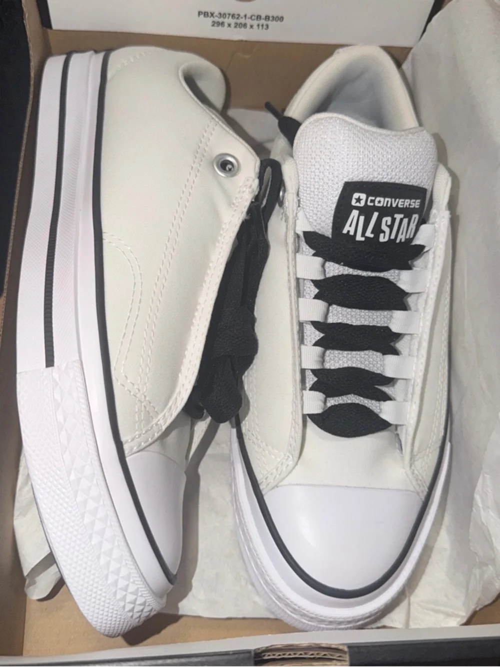 Converse Men’s Chuck Taylor All Star Low  Puffed White A14722C Sz 8Men W 9.5 - Picture 2 of 5